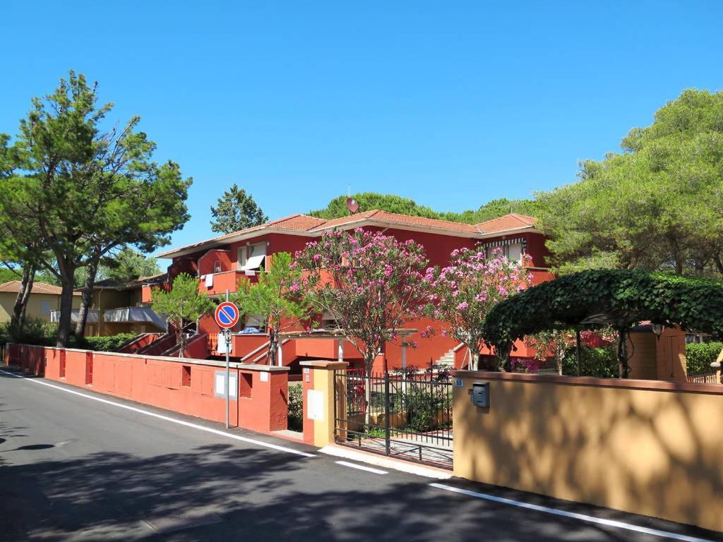 Appartamenti Campeggio Del Forte Marina Di Bibbona Bagian luar foto