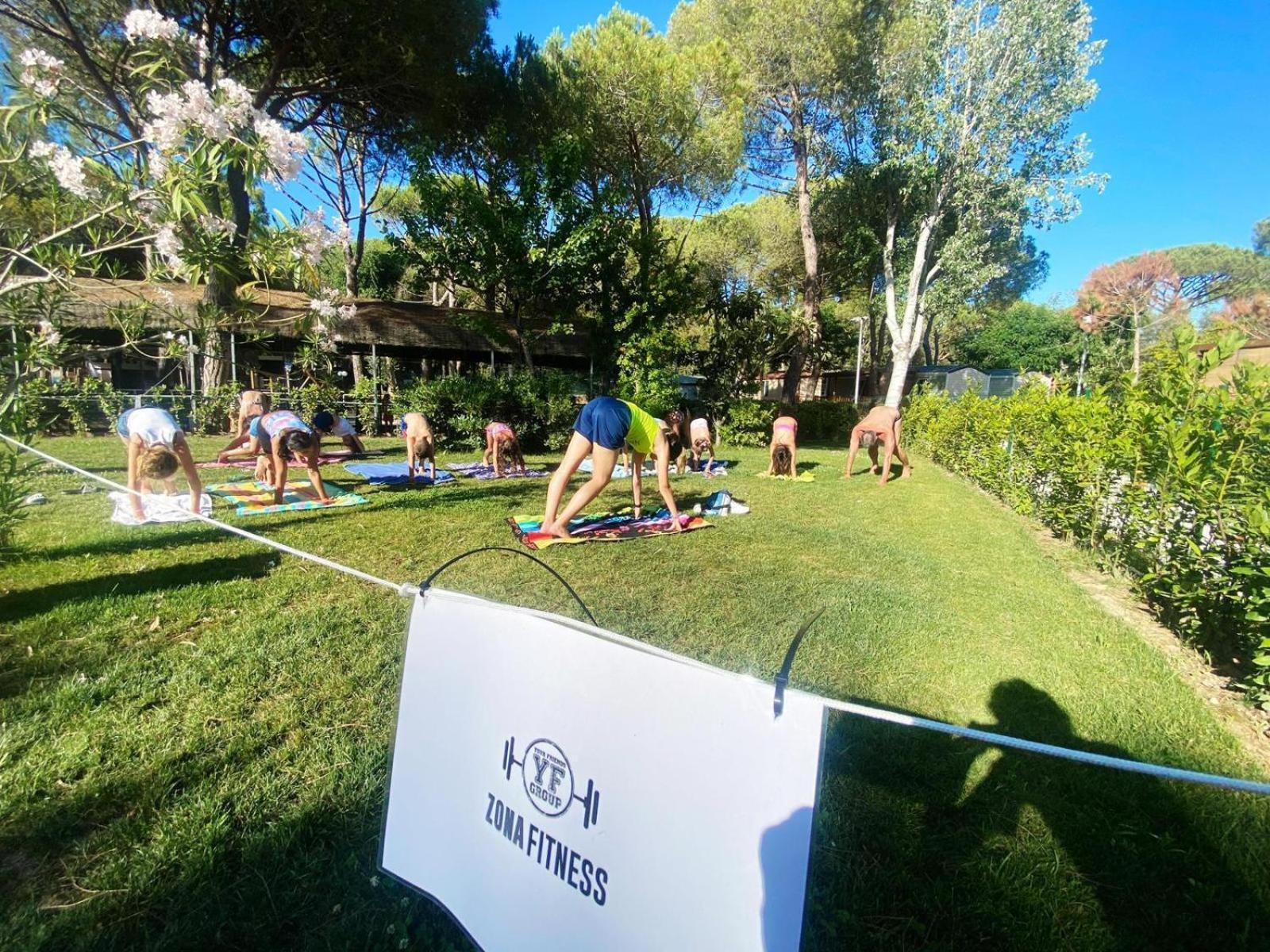 Appartamenti Campeggio Del Forte Marina Di Bibbona Bagian luar foto